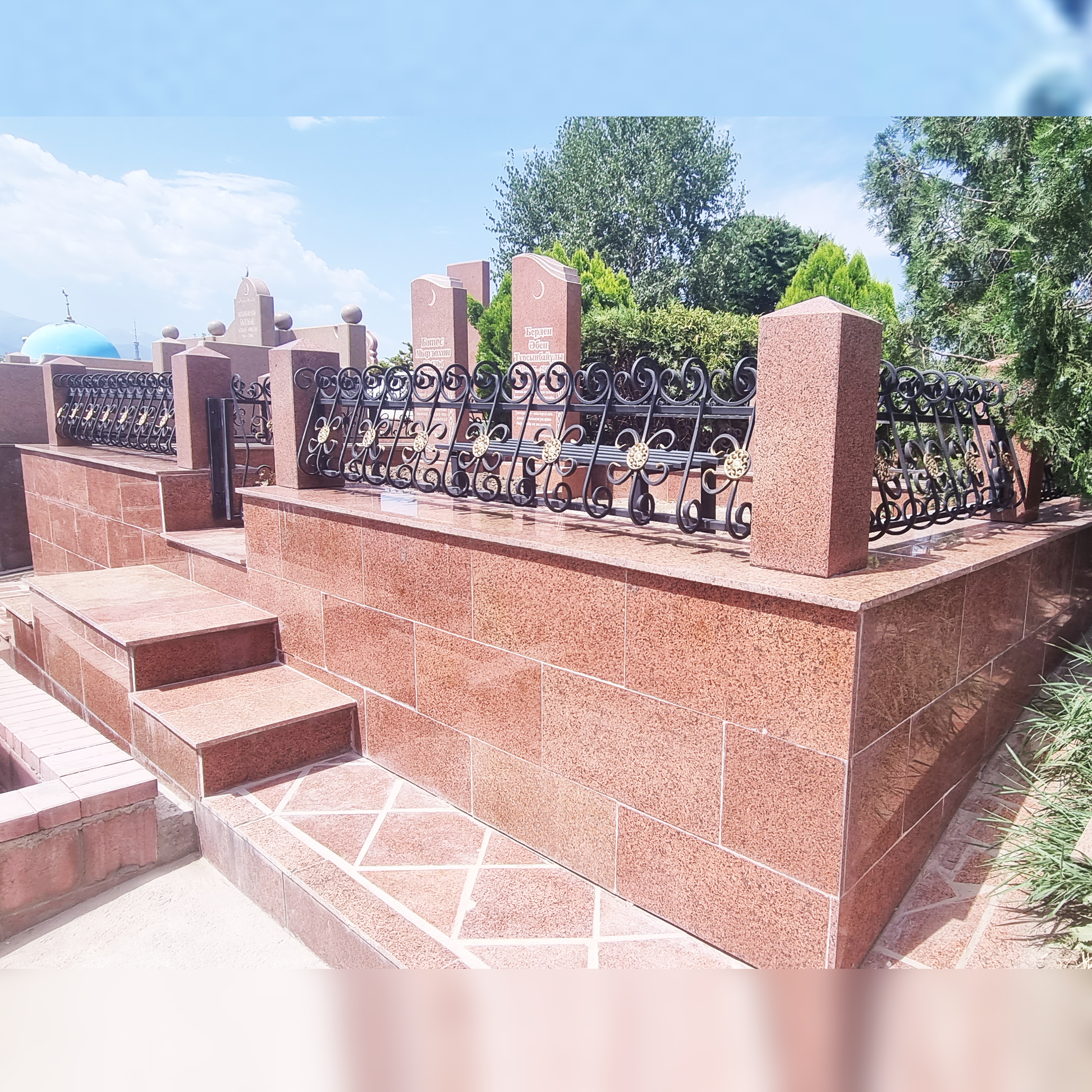 Реставрация гранитного мемориала на кладбище Кенсай-2