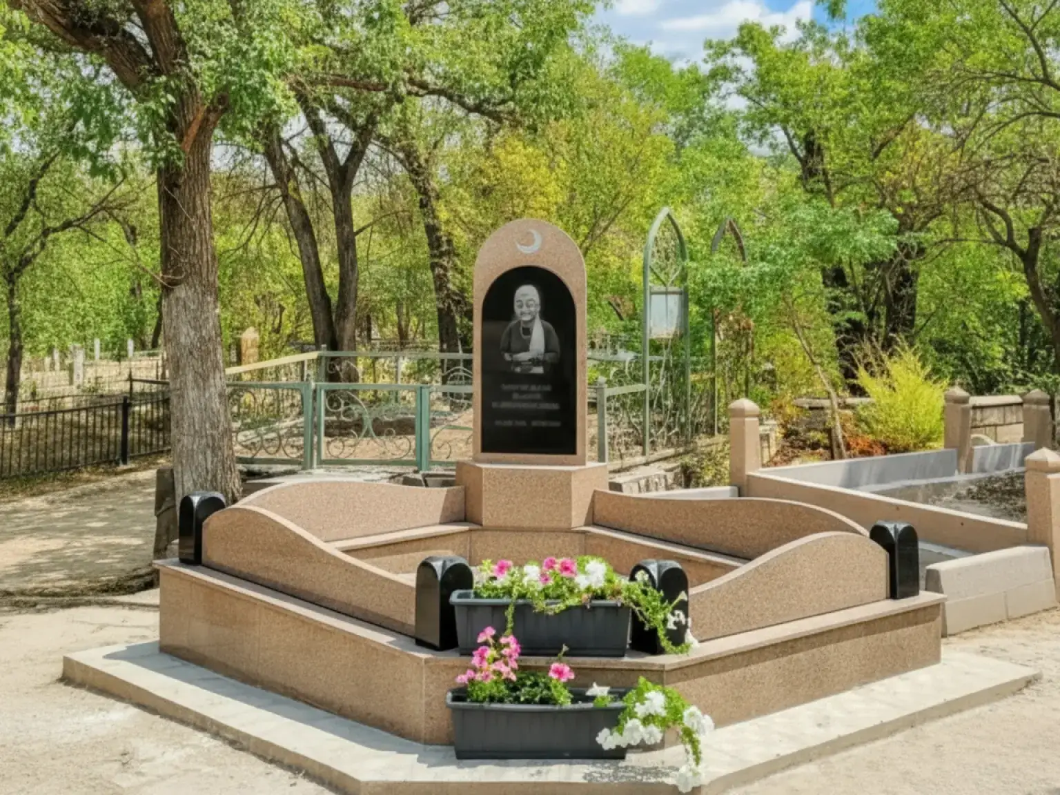 Мусульманский гранитный памятник