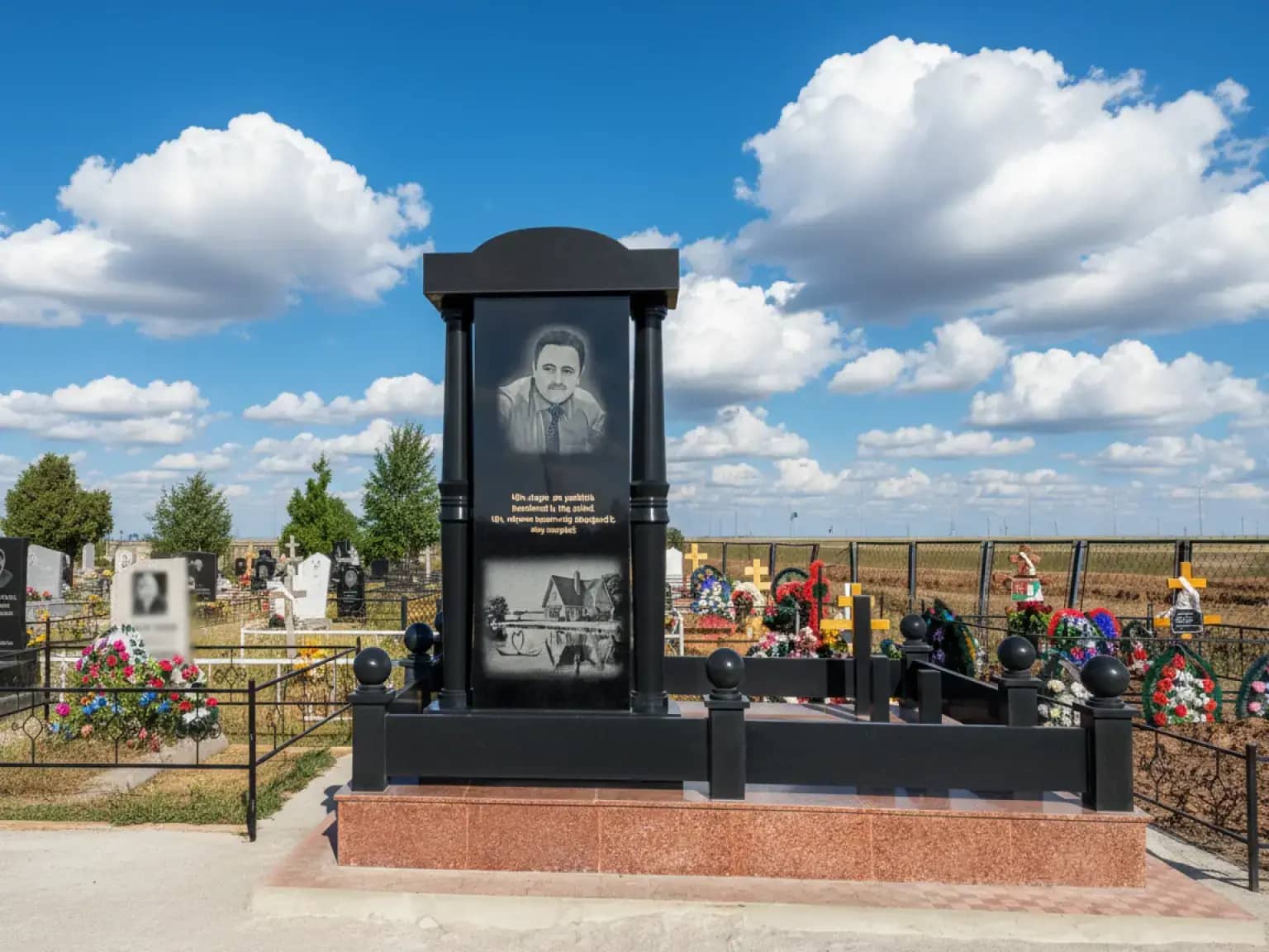 Красота и долговечность памятников в Таразе — выберите лучший.