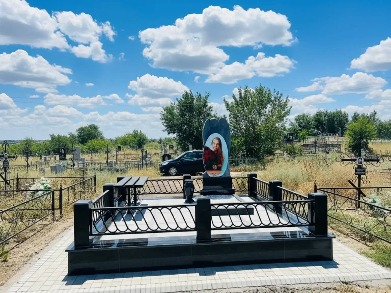 Наши памятники — символы памяти и уважения к ушедшим.