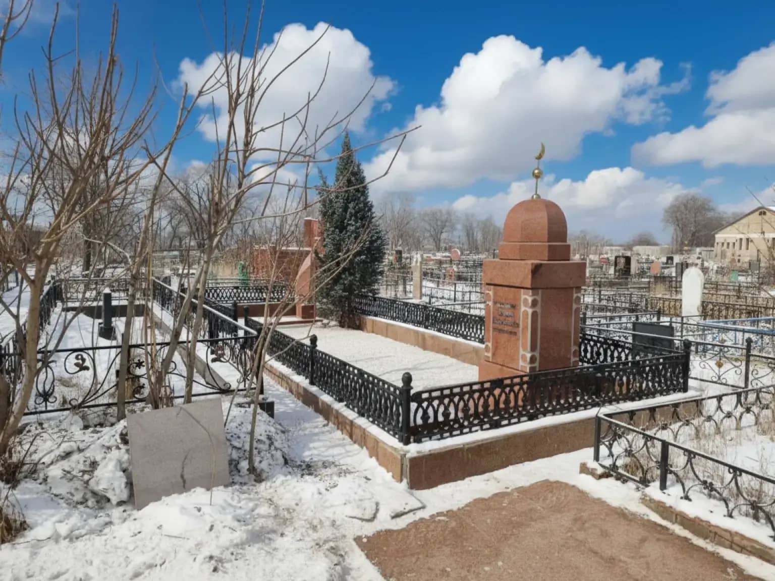 Тобыл: город, где мы поможем вам выразить свои чувства через гранит.