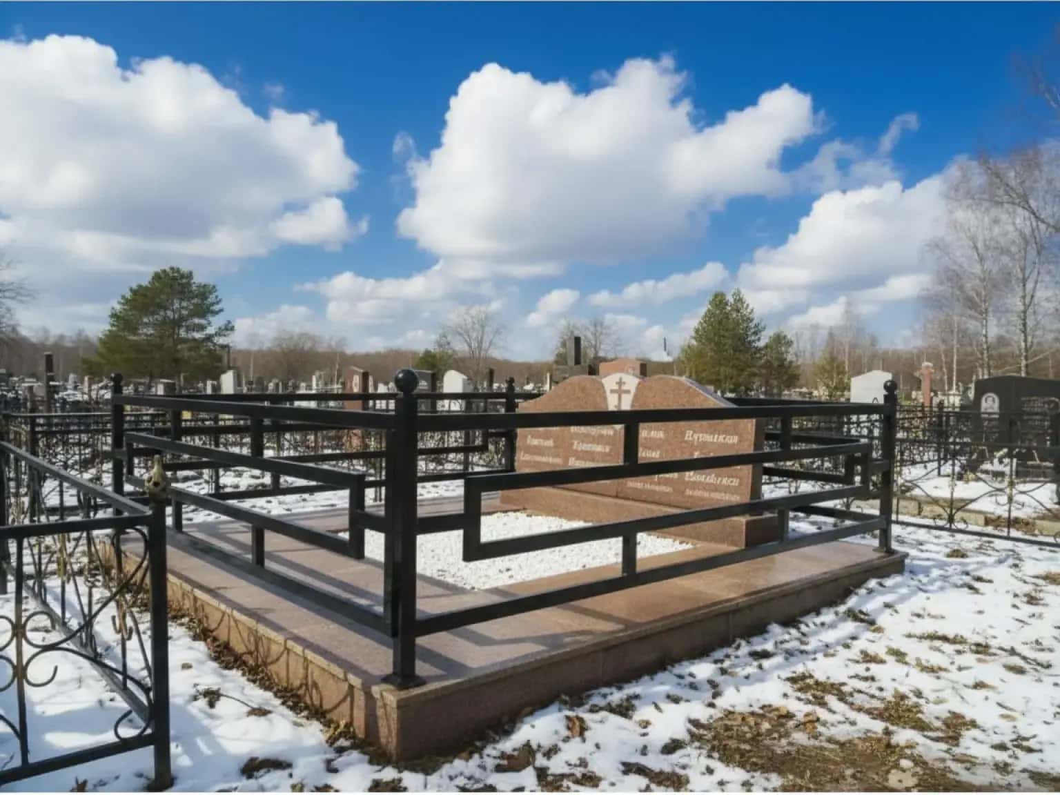 Гранитные памятники, отражающие характер и традиции, для жителей Форт-Шевченко.