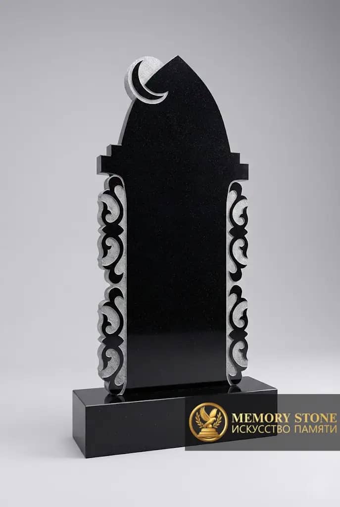 Черный гранитный памятник с минаретом и полумесяцем BG01