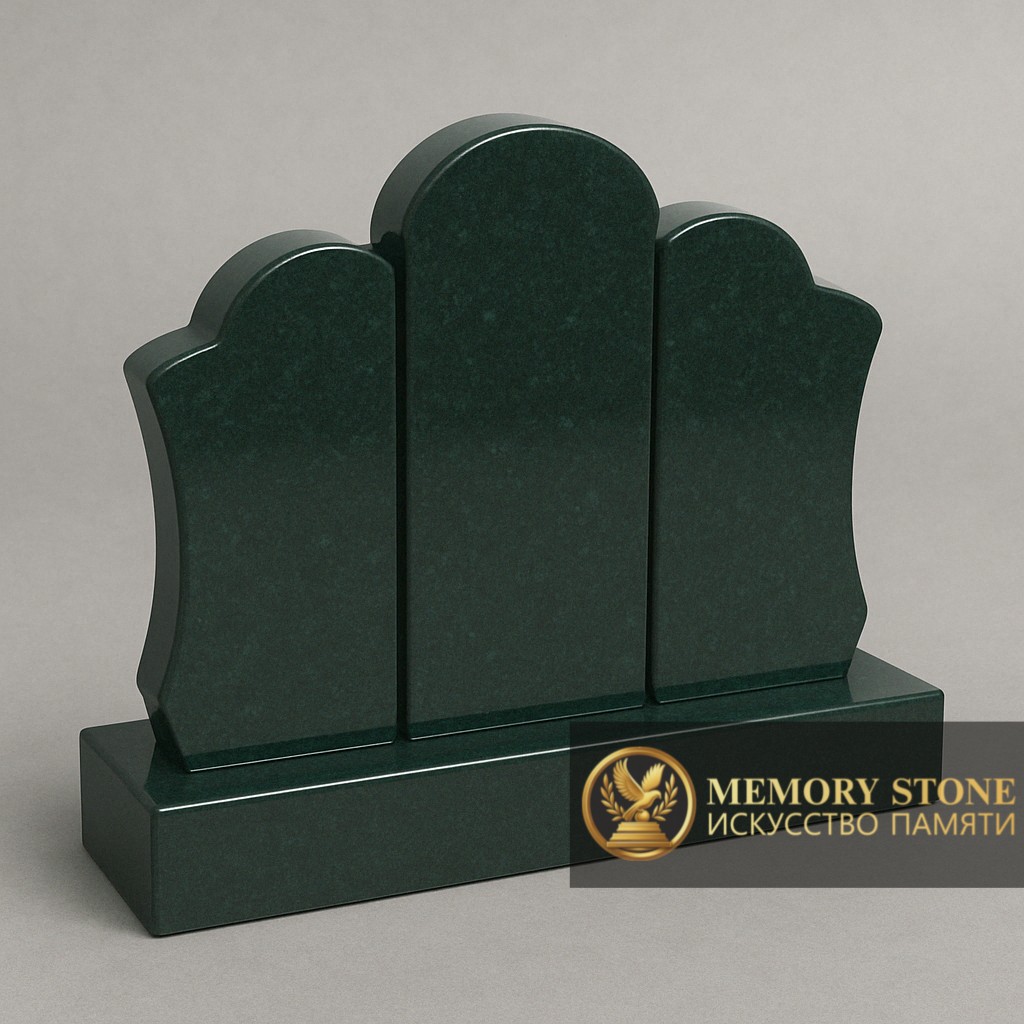 Тройной памятник фигурный комплекс зеленого цвета для семьи