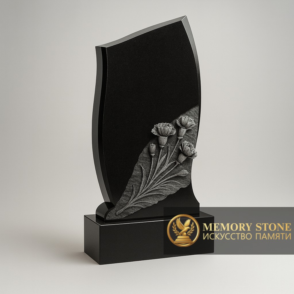 классическое черное надгробие с художественной резкой цветов в нижней части