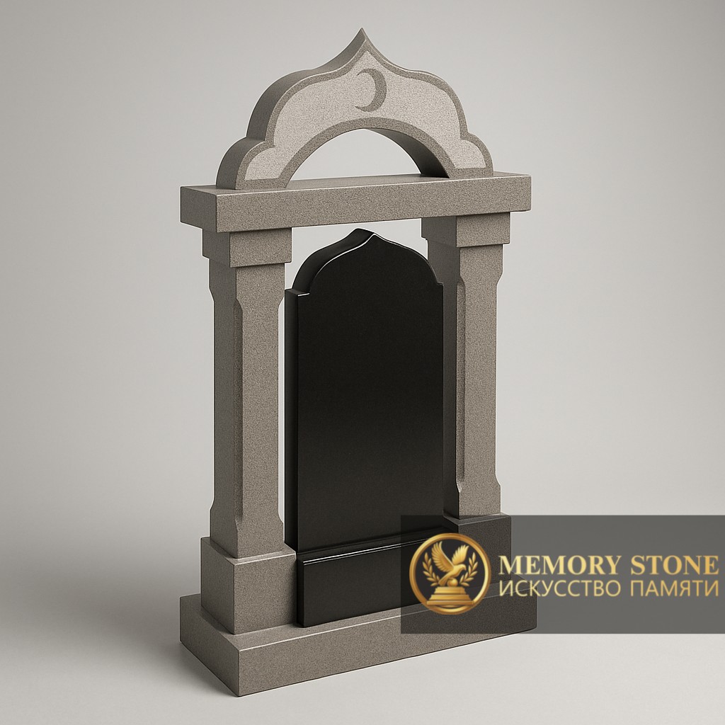 Массивный мемориал из светлого гранита с черной вставкой и декоративным полумесяцем